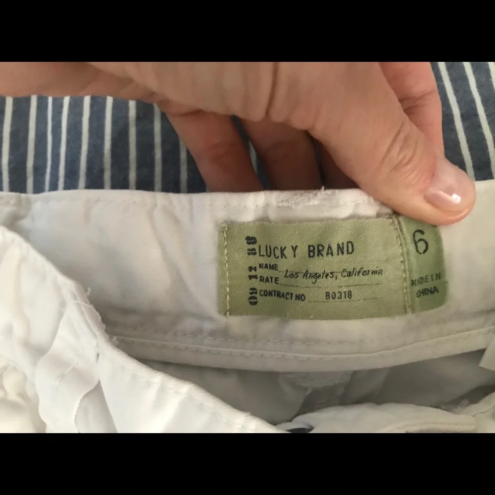 4/$25 Boys Lucky Brand shorts